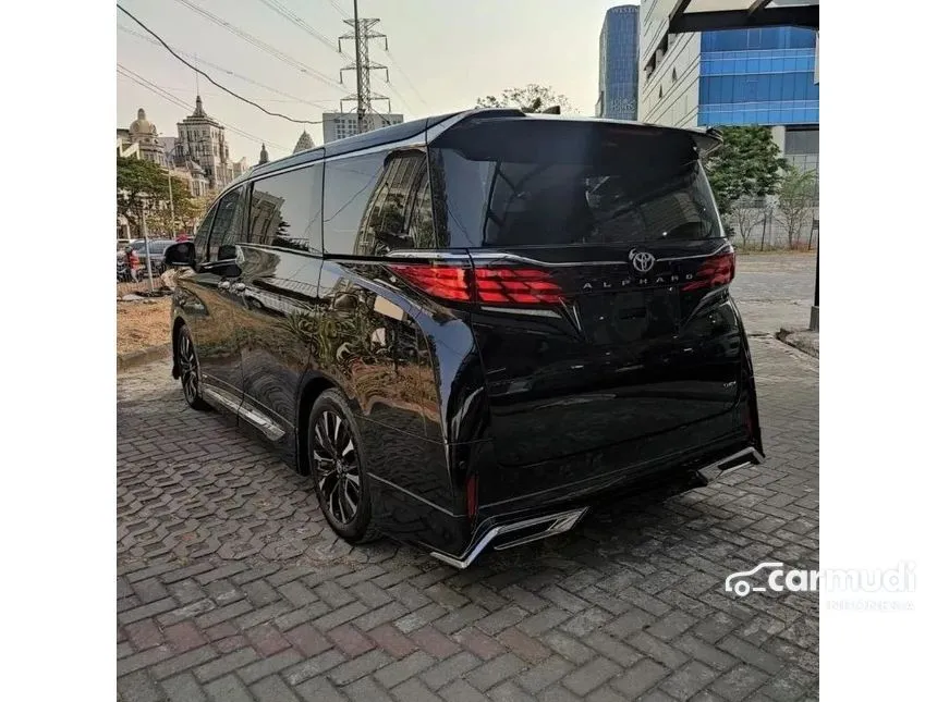 2024 Toyota Alphard HEV MPV