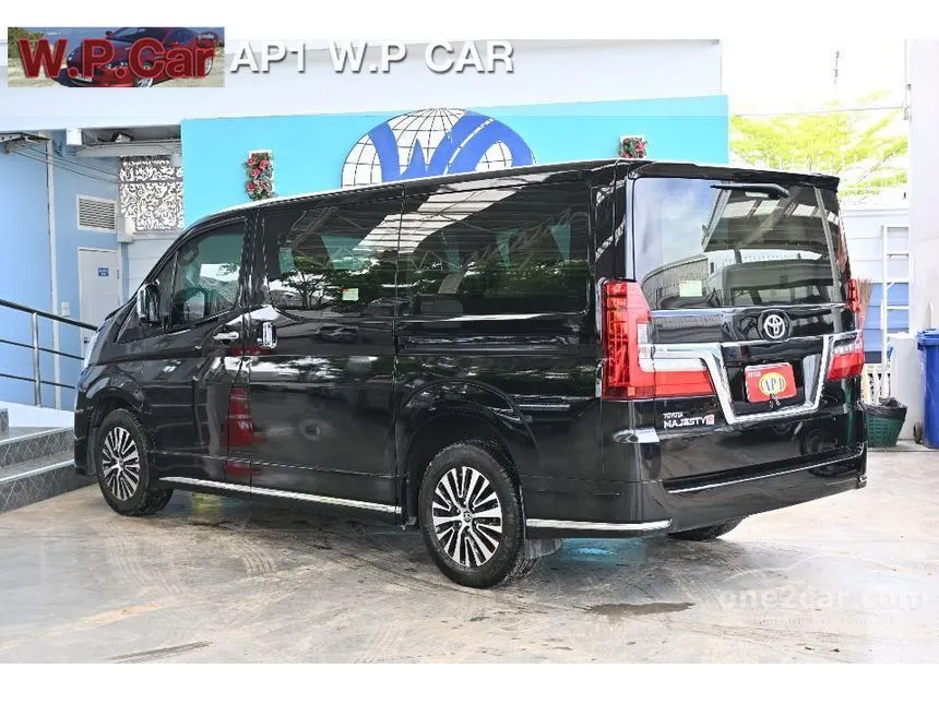 2020 Toyota Majesty Standard Van