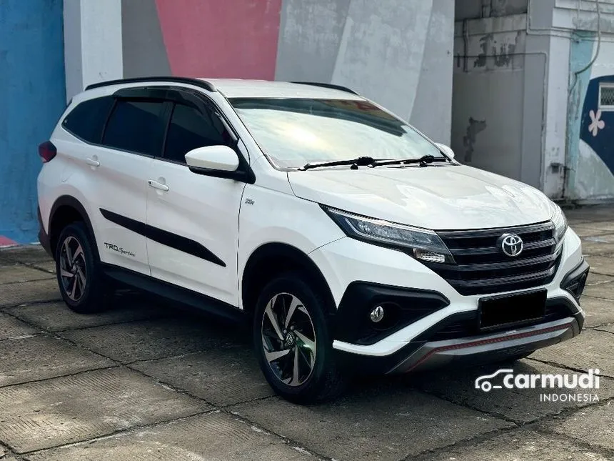 Jual Mobil Toyota Rush 2018 TRD Sportivo 1.5 di Jawa Barat Automatic SUV Putih Rp 185.000.000