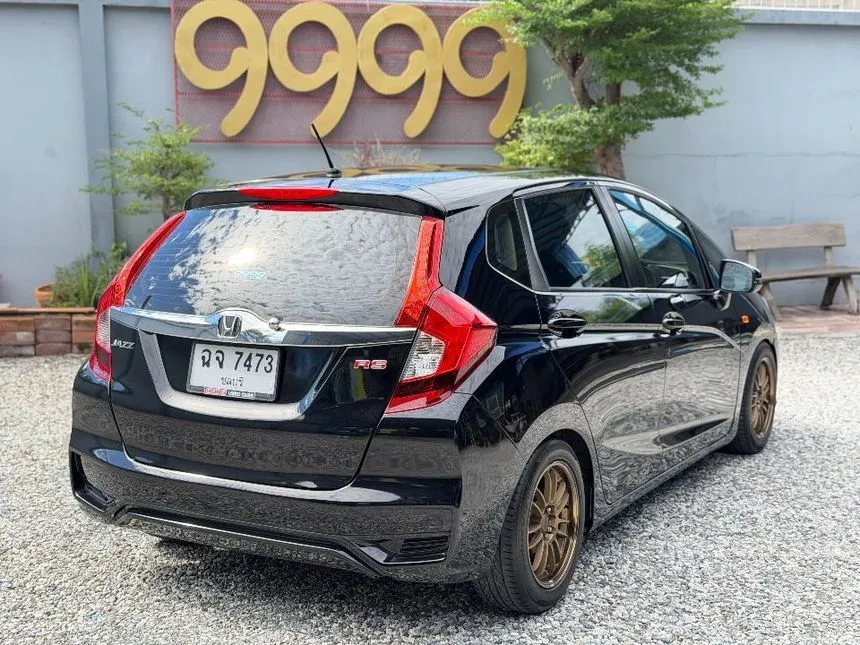 2019 Honda JAZZ V Hatchback