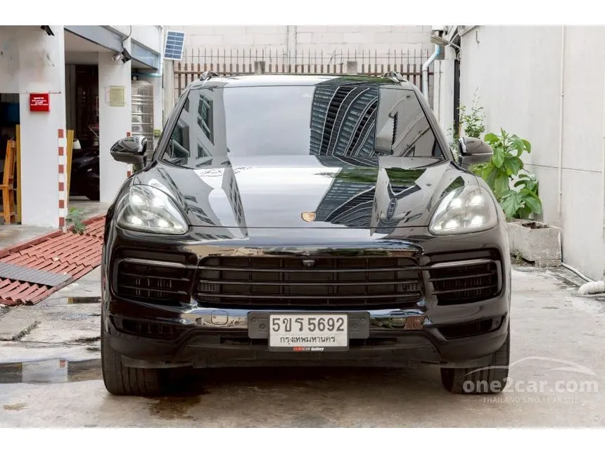 2023 Porsche CAYENNE E-Hybrid SUV
