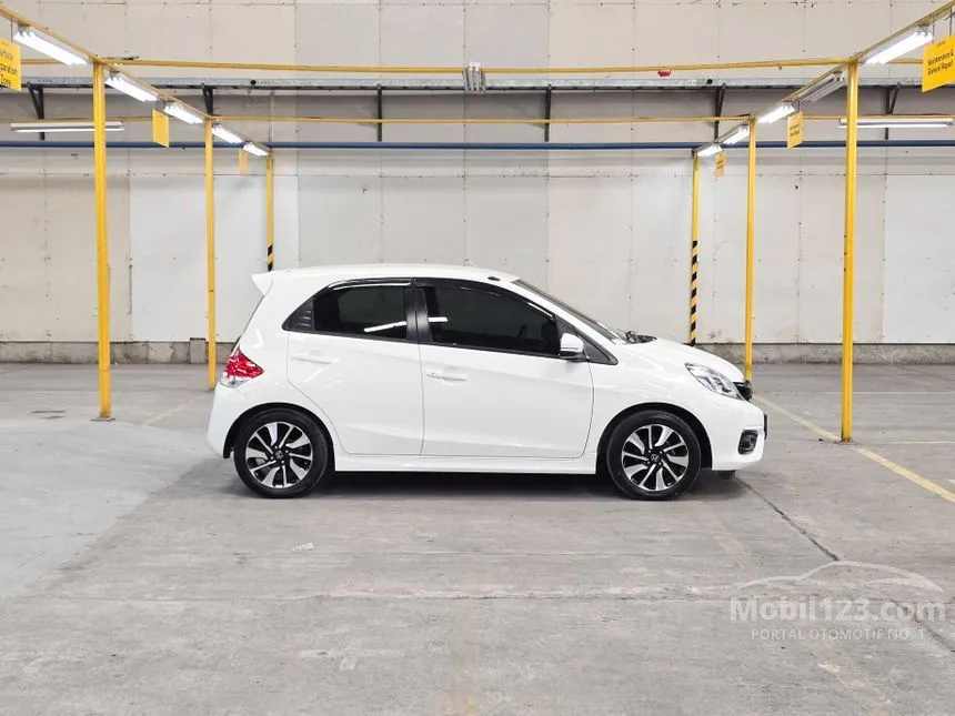 2016 Honda Brio RS Hatchback