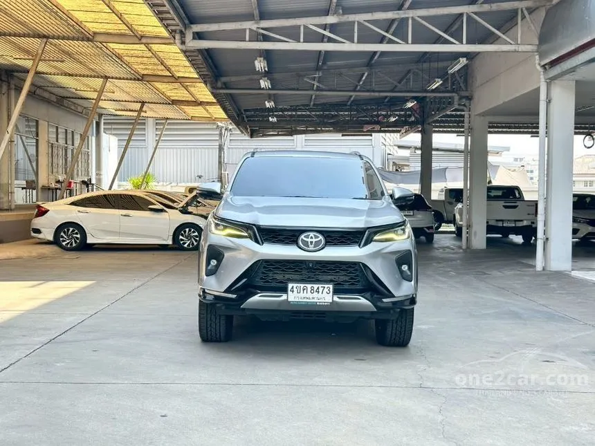 2023 Toyota FORTUNER Leader V SUV