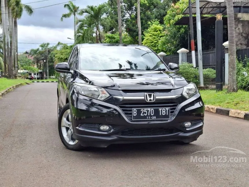 Jual Mobil Honda HR