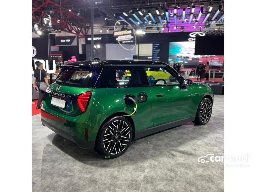 2025 MINI Cooper Cooper SE Hatchback