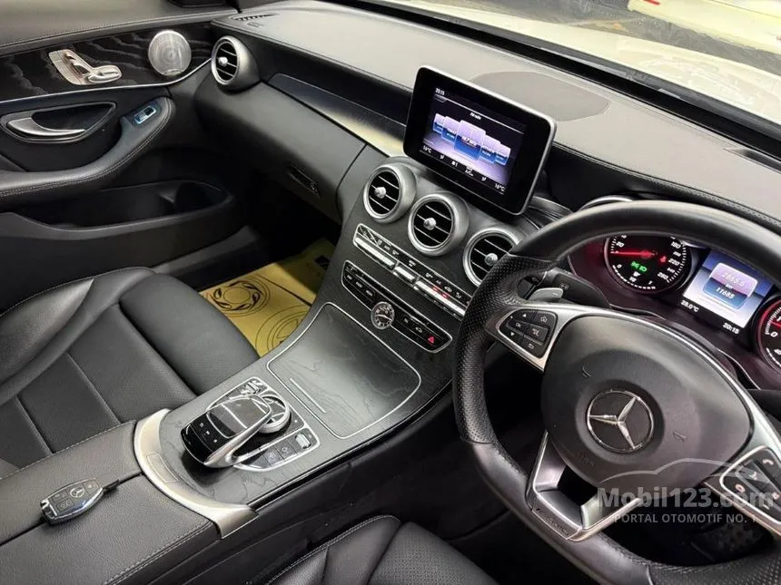 2018 Mercedes-Benz C300 AMG Line Sedan