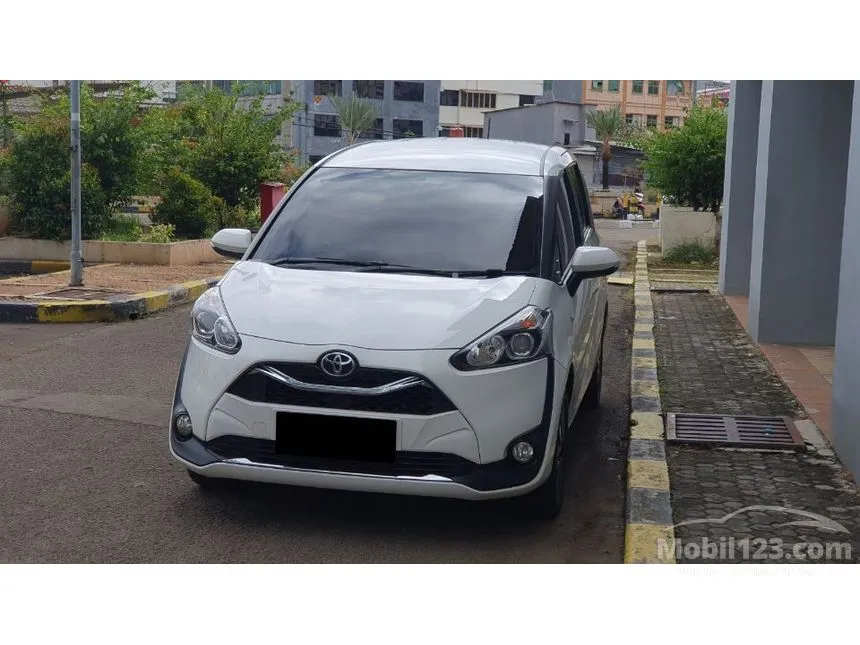 2021 Toyota Sienta V MPV