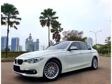2018 BMW 320i 2.0 Luxury Sedan