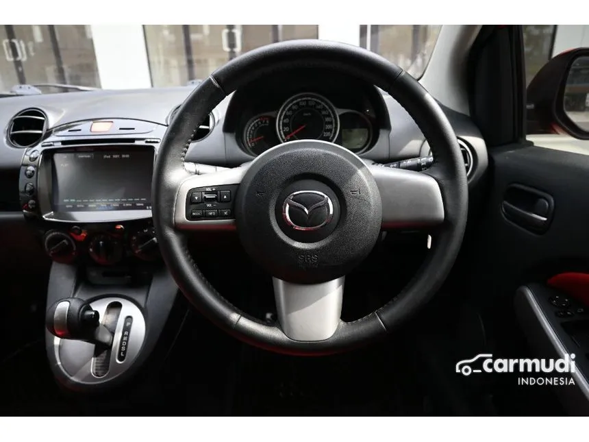2013 Mazda 2 RZ Hatchback