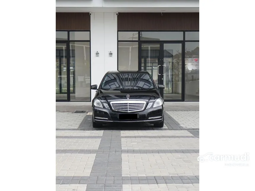 2011 Mercedes-Benz E300 Elegance Sedan