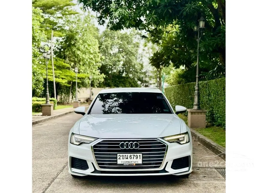 2022 Audi A6 40 TFSI S line Sedan