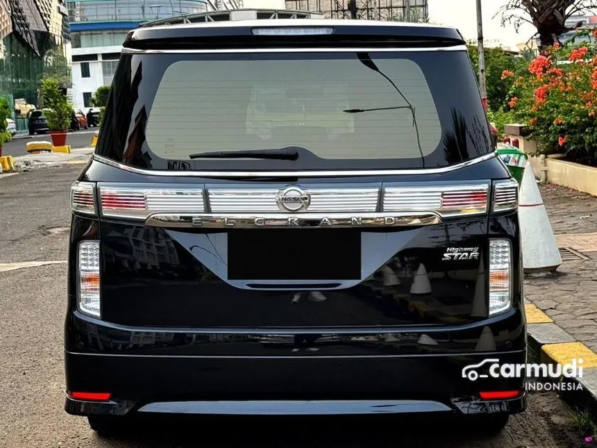 2016 Nissan Elgrand Highway Star Leather MPV