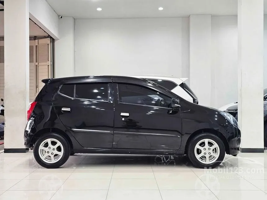 2013 Daihatsu Ayla X Hatchback