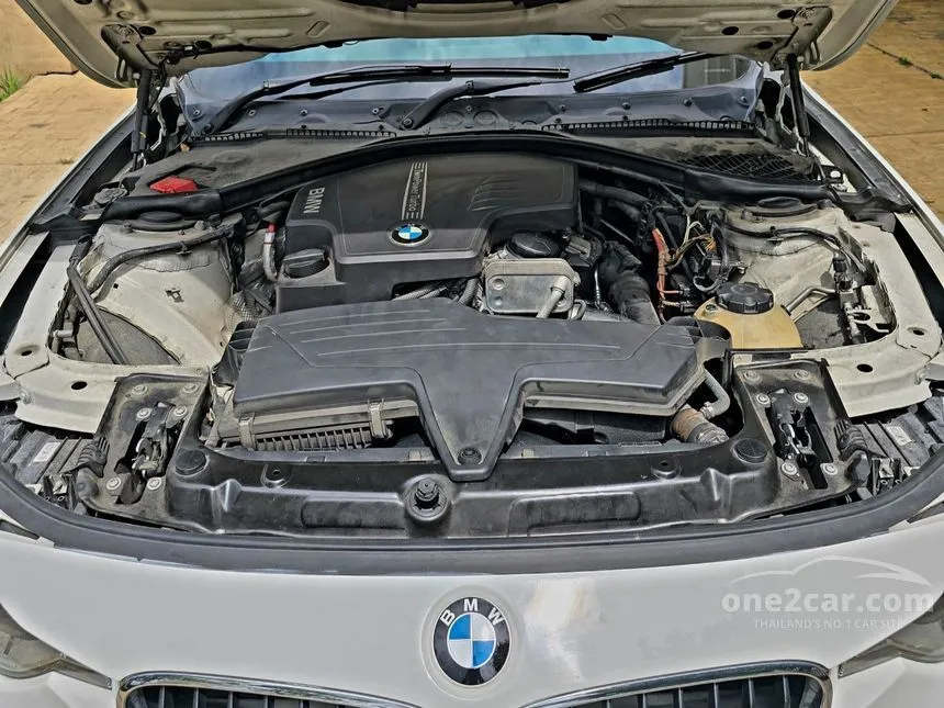 2013 BMW 320i Sport Sedan
