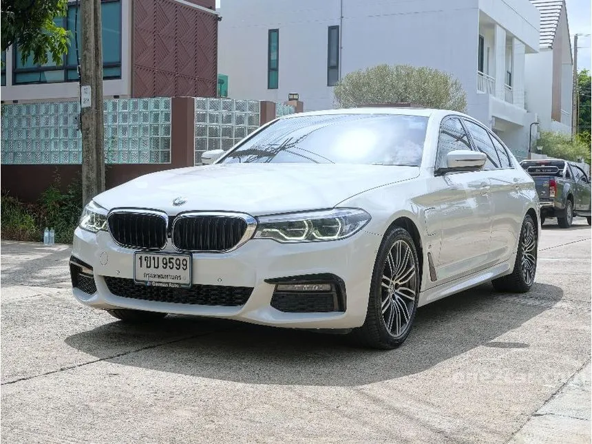 2020 BMW 530e M Sport Sedan