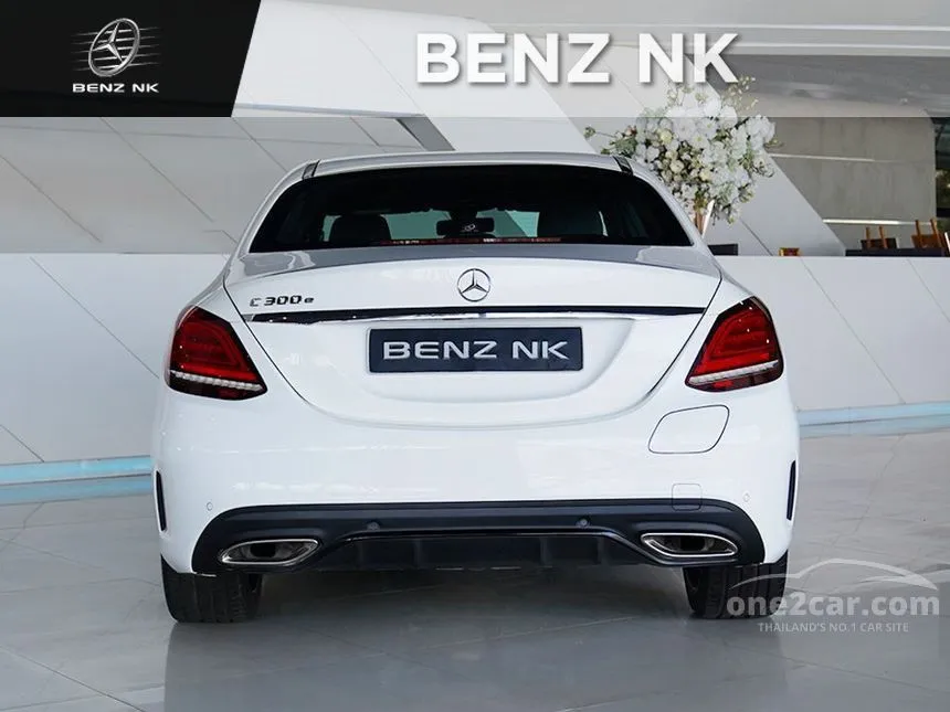 2020 Mercedes-Benz C300 e AMG Sport Sedan
