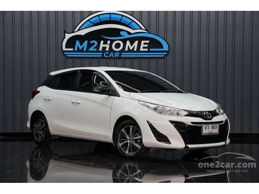 2020 Toyota YARIS Mid Hatchback