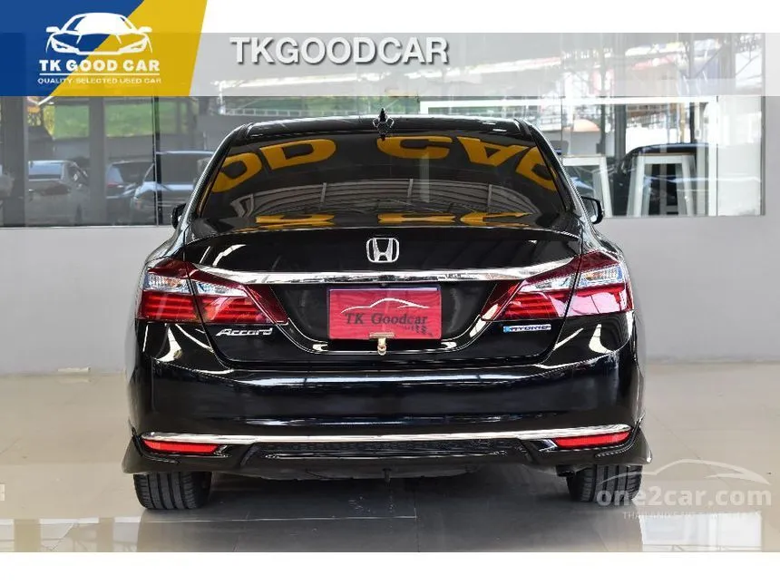 2017 Honda Accord Hybrid TECH i-VTEC Sedan