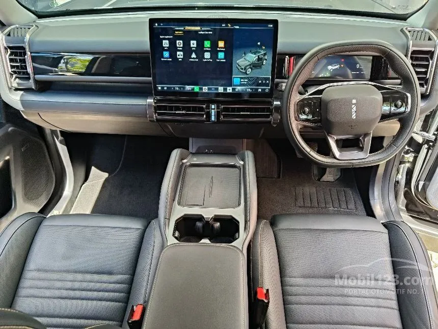 2025 Chery Omoda J6 EV IWD SUV