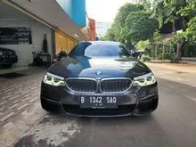 BMW 530i 2.0 Luxury Sedan 2019