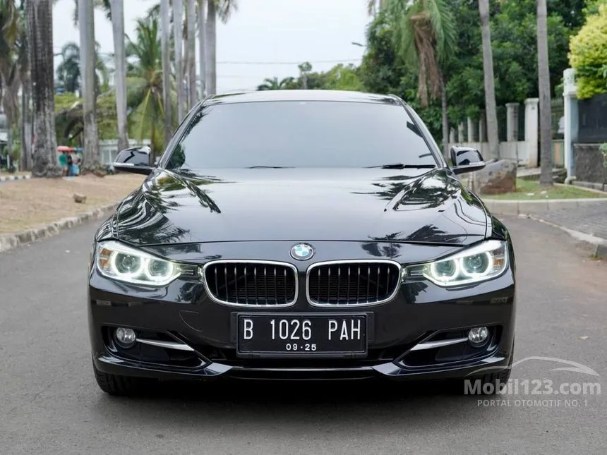 Jual Mobil BMW 320i 2015 Sport 2.0 di DKI Jakarta Automatic Sedan Hitam Rp 280.000.000