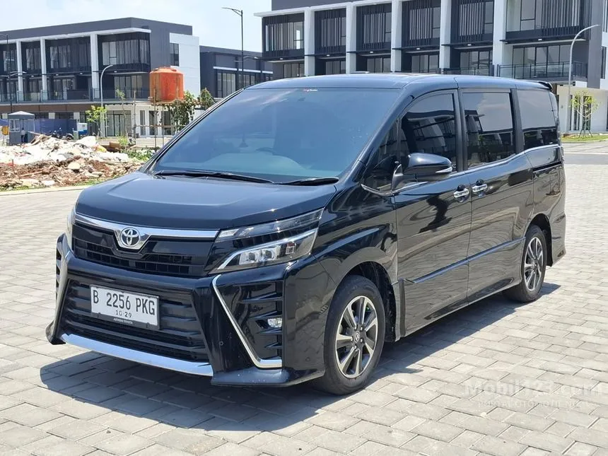 Jual Mobil Toyota Voxy 2019 2.0 di Jawa Barat Automatic MPV Hitam Rp 325.000.000