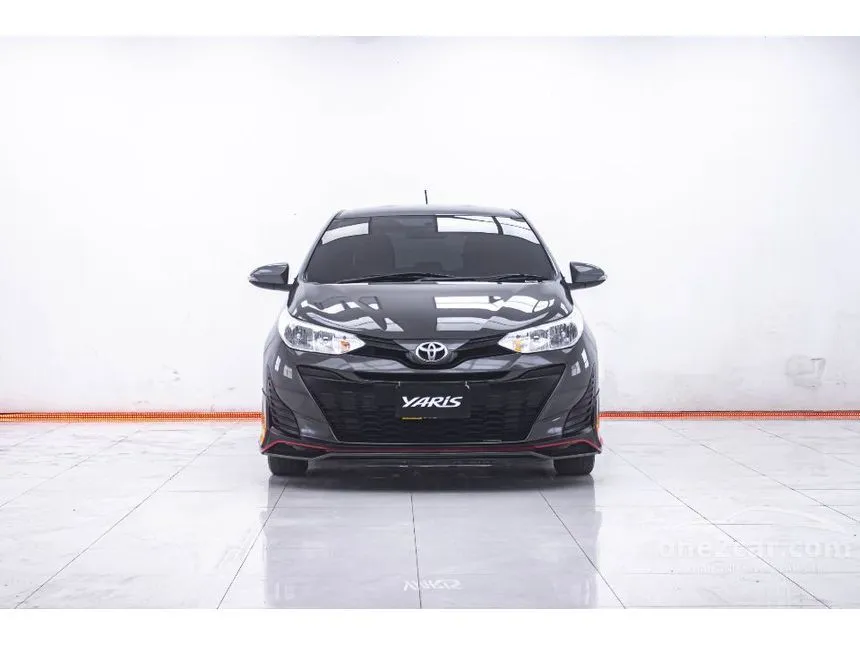 2018 Toyota YARIS E Hatchback