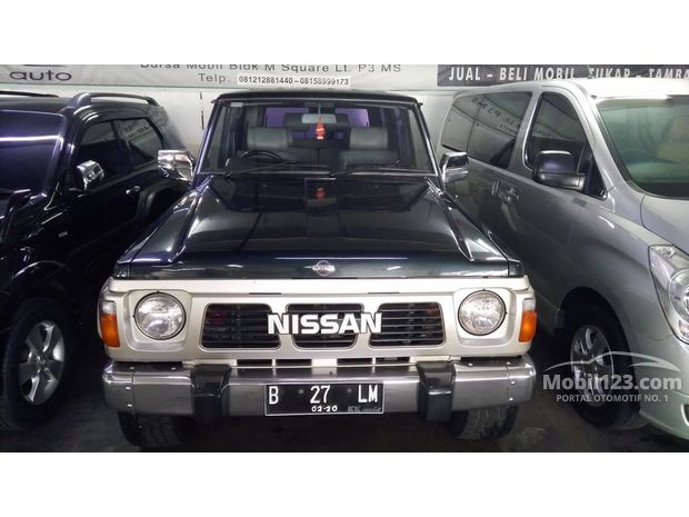 Nissan Patrol Mobil Bekas Baru dijual di Indonesia 