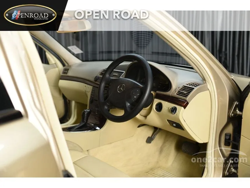 2004 Mercedes-Benz E220 Classic CDI Sedan
