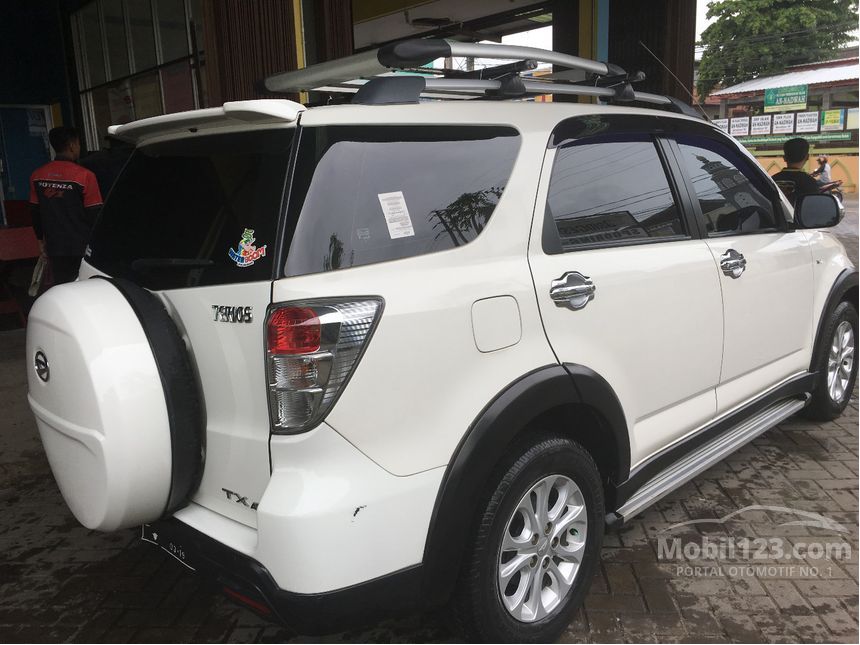Jual Mobil Daihatsu Terios 2014 TX 1.5 di Jawa Barat 