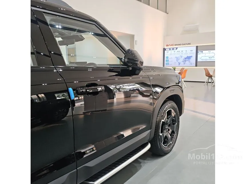 2025 BAIC BJ30 HEV FWD SUV