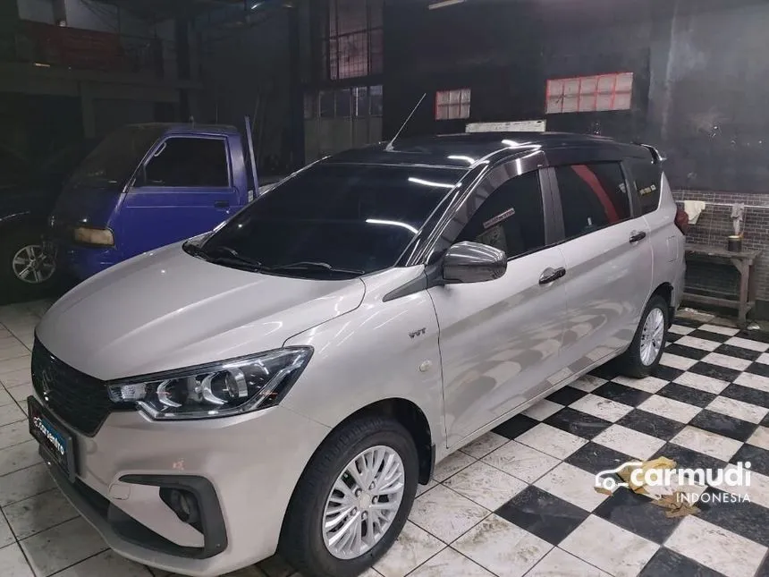 Jual Mobil Suzuki Ertiga 2018 GL 1.5 di Jawa Barat Automatic MPV Silver Rp 160.000.000