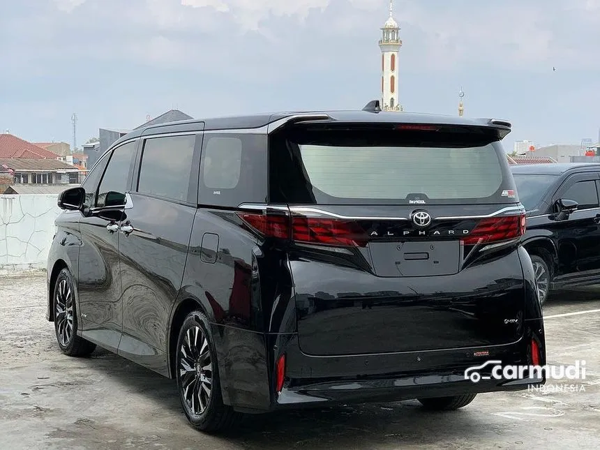 2024 Toyota Alphard HEV MPV