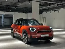 2024 DEMO UNIT MINI Aceman SE SUV