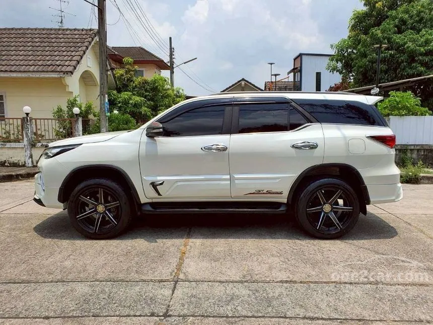 2015 Toyota FORTUNER V SUV