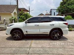 2015 Toyota FORTUNER 2.4 V SUV