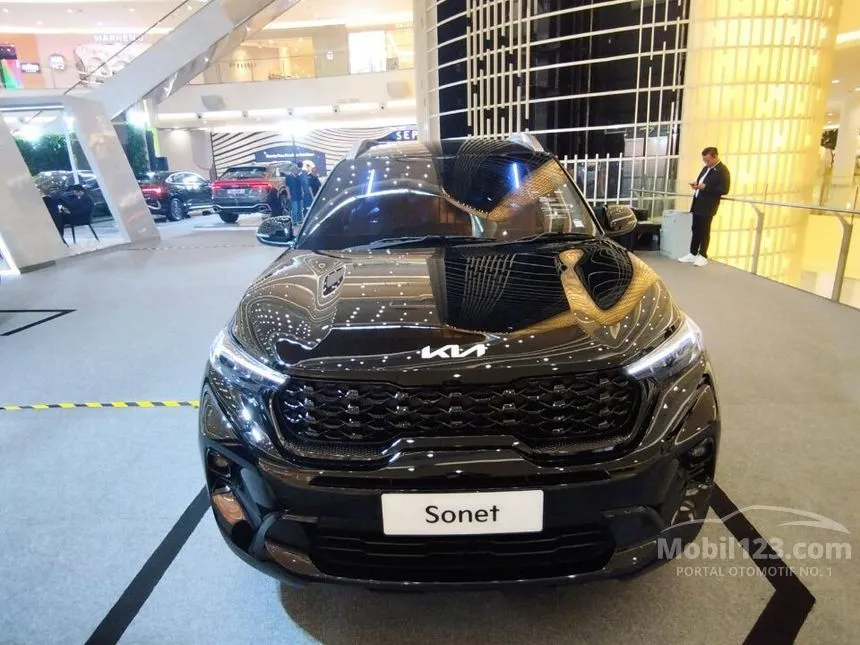 Jual Mobil KIA Sonet 2023 Premiere 1.5 di DKI Jakarta Automatic Wagon Hitam Rp 346.000.000