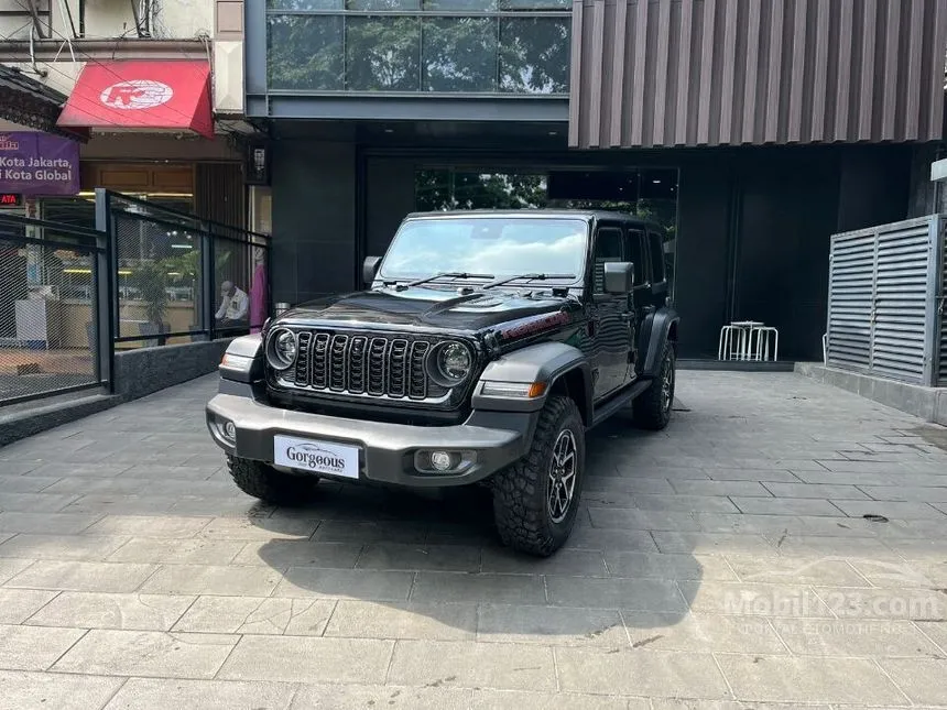 Jual Mobil Jeep Wrangler 2024 Rubicon Unlimited 2.0 di Jawa Tengah Automatic SUV Hitam Rp 2.375.000.000