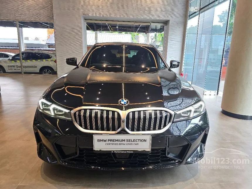 2023 BMW 320i M Sport Sedan