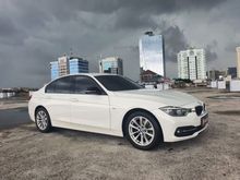2016 BMW 320i 2.0 Sport Sedan