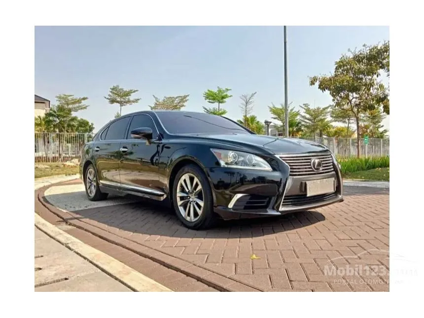 Jual Mobil Lexus LS460L 2013 LS460L 4.6 di DKI Jakarta Automatic Sedan Hitam Rp 427.000.000