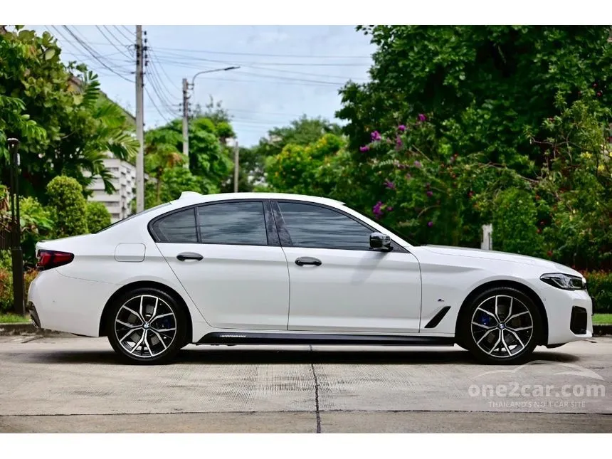 2021 BMW 530e M Sport Sedan