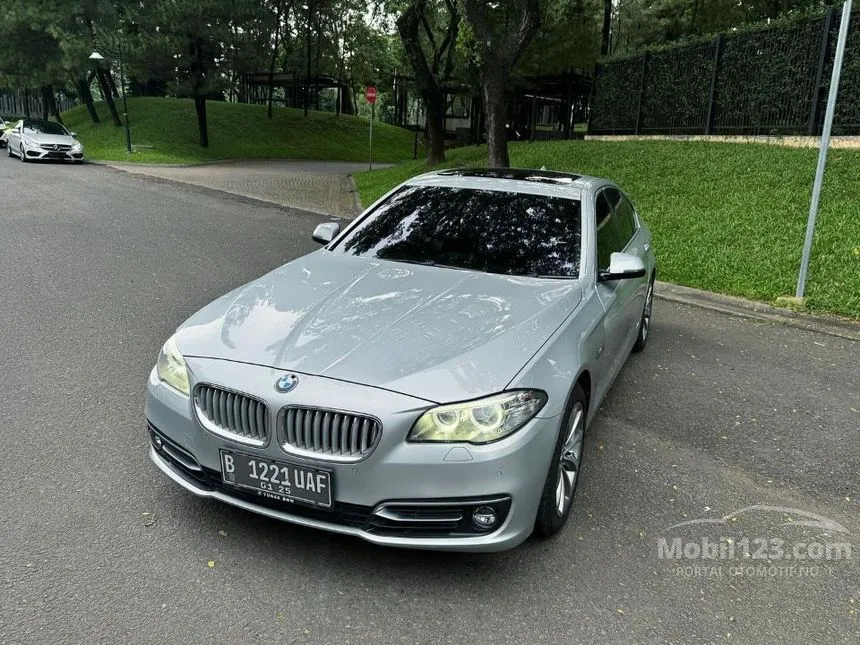 Jual Mobil BMW 520i 2014 Modern 2.0 di Banten Automatic Sedan Silver Rp 309.900.000