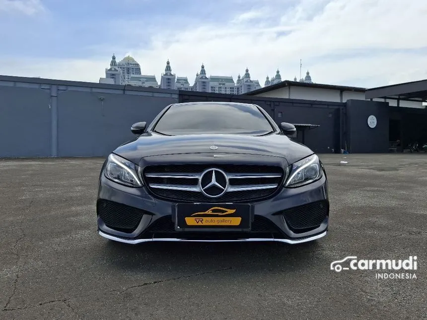 2018 Mercedes-Benz C200 AMG Sedan