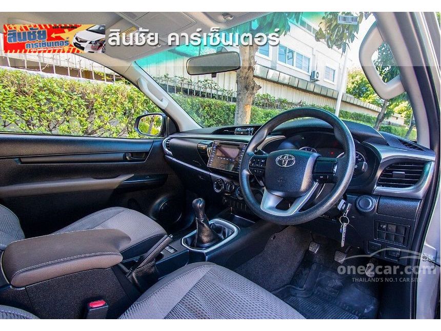 2017 Toyota Hilux Revo Prerunner E Pickup