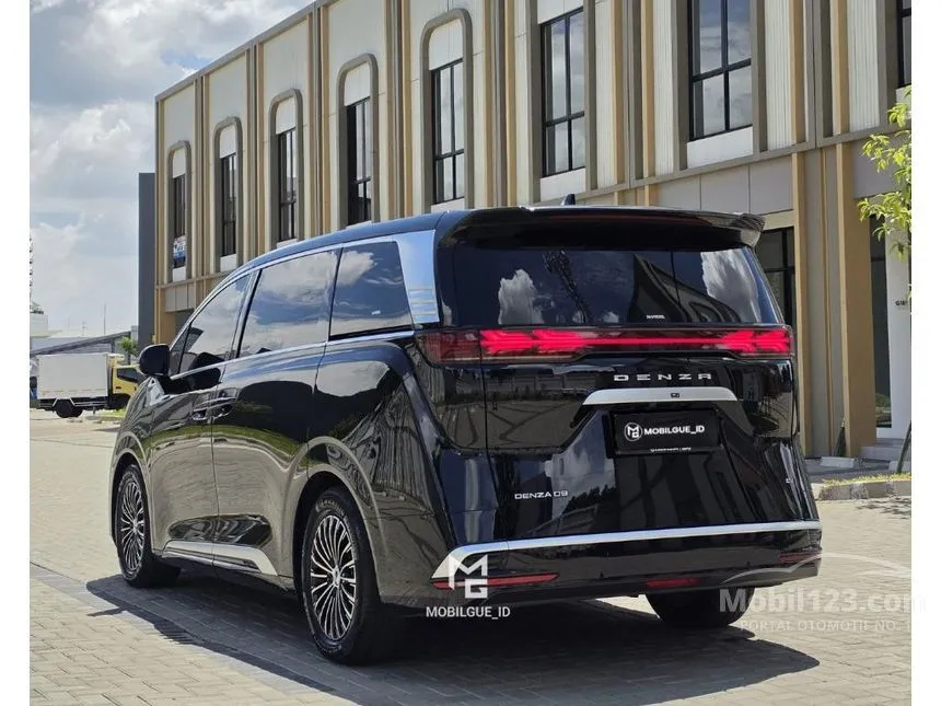 2025 Denza D9 Advanced MPV