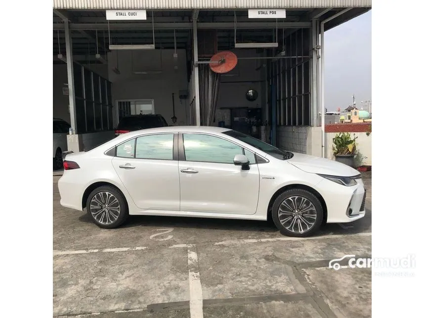 2024 Toyota Corolla Altis V Sedan