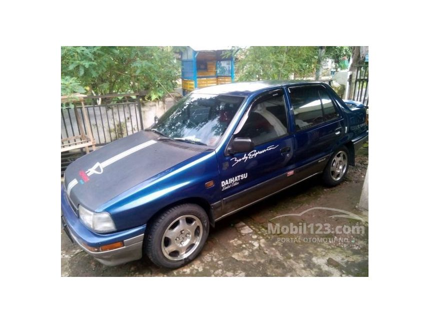 Jual Mobil  Daihatsu  Classy  1998 1 3 di Jawa Timur Manual 