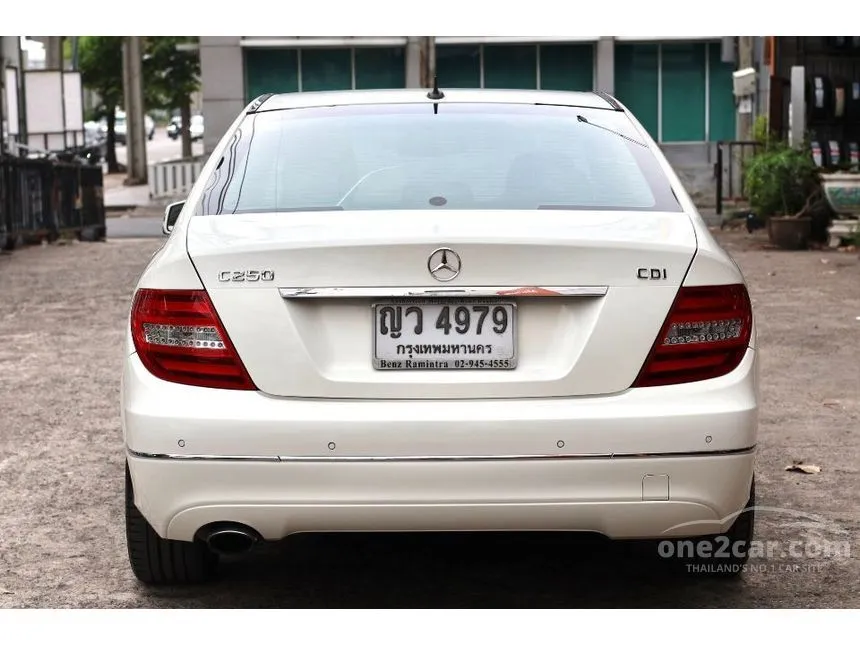 2011 Mercedes-Benz C250 Avantgarde CDI BlueEFFICIENCY Sedan