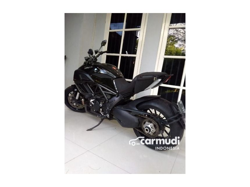 Jual Motor Ducati Monster 696 2011 0.7 